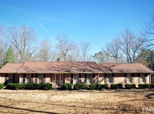 323 Peppermill Rd, Sanford, NC 27332