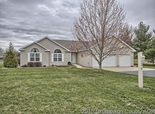 20 Sand Lake Rd, Monticello, IL 61856