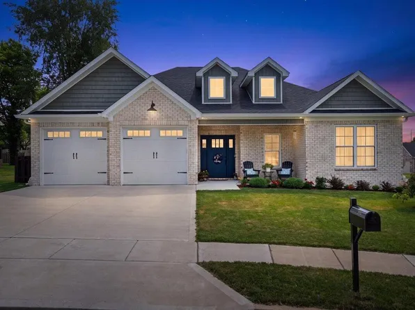 140 Coachman Pl, Georgetown, KY 40324