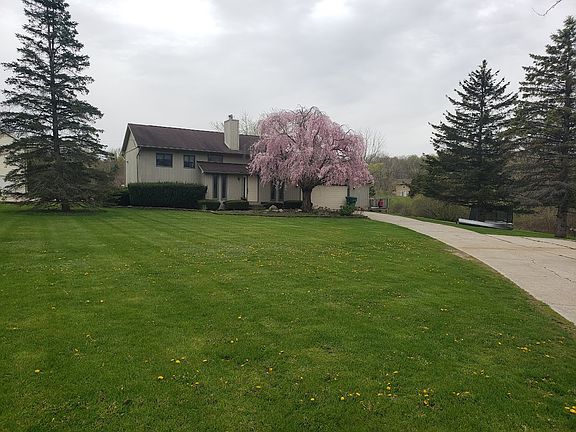 3rd image of 6807 E Galway Cir