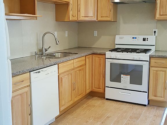 4th image of 1243 Naglee Ave