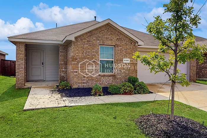 3 bed, 2.0 bath, 1532 sqft, $1,970 — Photo 4