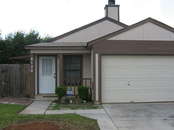 3rd image of 6126 Les Harrison Dr