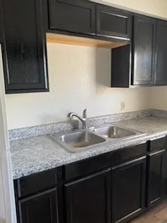 215 E Jefferson St #1 — Photo 8