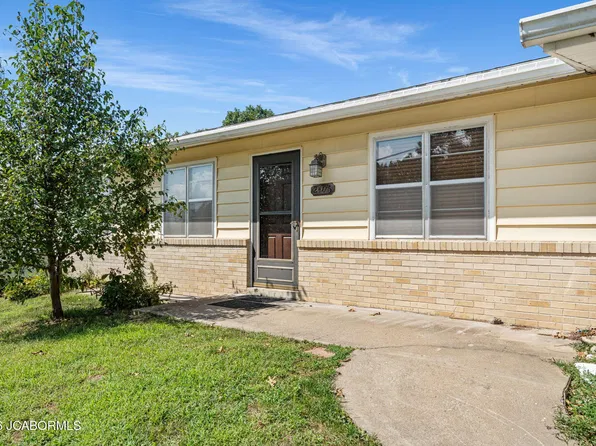2406 Bluebird Dr, Jefferson City, MO 65109