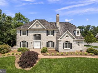 9390 Warburton Ct, Alexandria, VA 22309