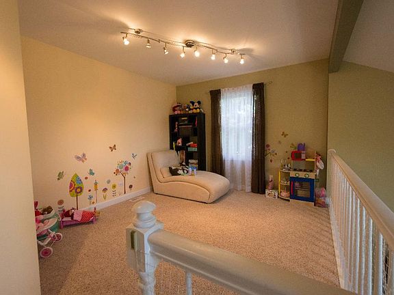5th image of 9310 Whitehall Ln #50-B