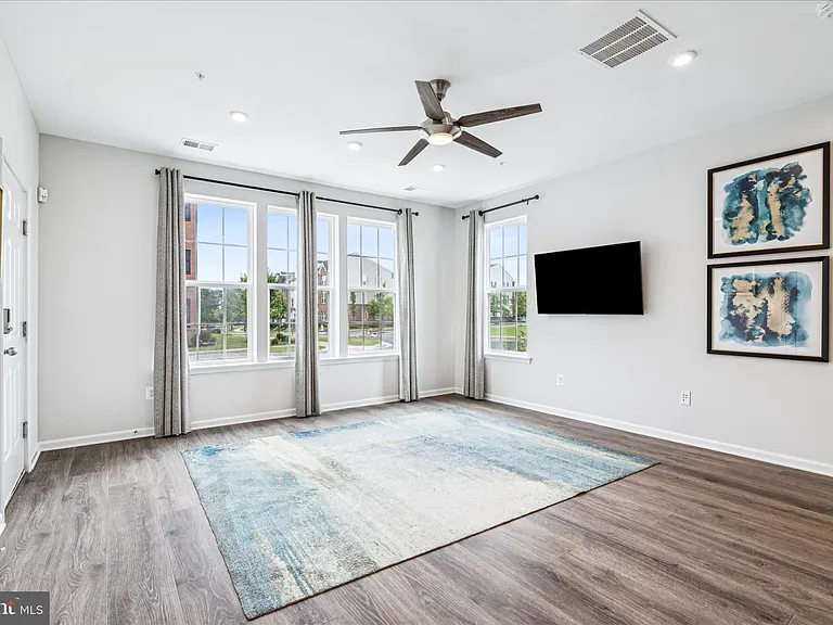 9454 James Macgowan Ln #447 — Photo 3