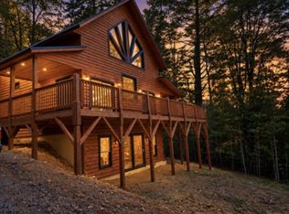 560 Carolina Fox Cir, Murphy, NC 28906