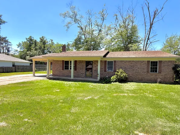 209 Meadow Ln, New Albany, MS 38652