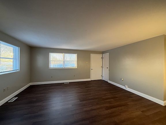 2nd image of 239 Euclid Ave #239