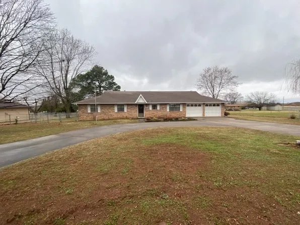 3572 Old Wire Rd, Springdale, AR 72764