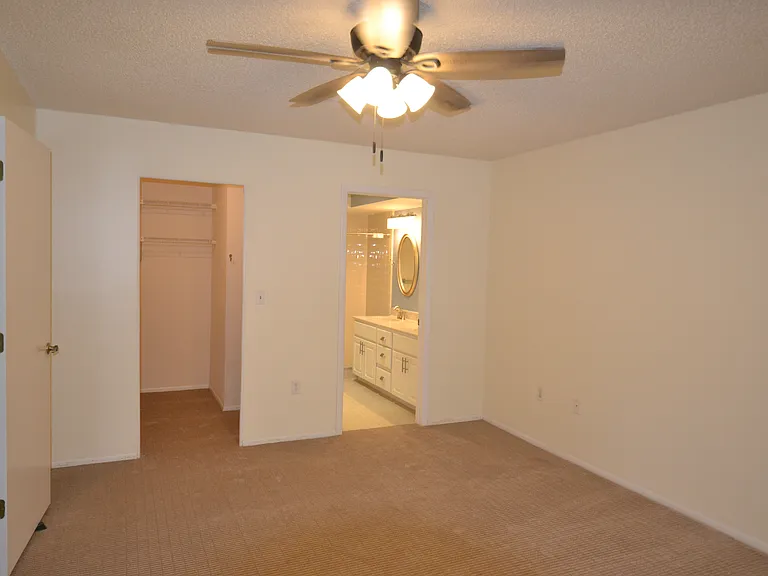 4814 Grist Mill Cir — Photo 27