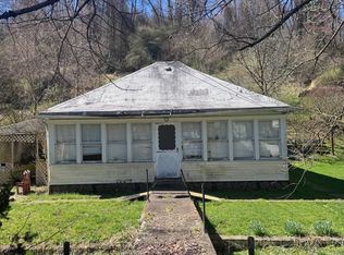 58 Bruce St, Salem, WV 26426