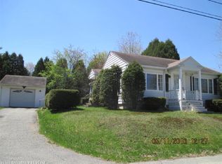 137 Highland Ave, Lewiston, ME 04240