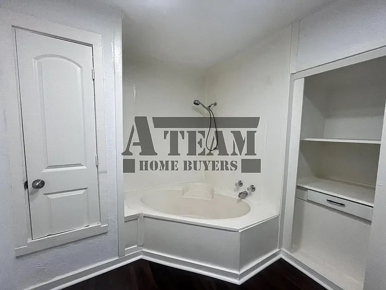 411 McEntire Rd — Photo 16