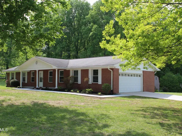 137 Scarlett Dr, La Follette, TN 37766