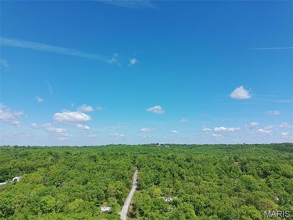 4th image of 324 Sirius Rd