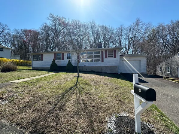 64 Piping Rock Drive, Waterbury, CT 06706
