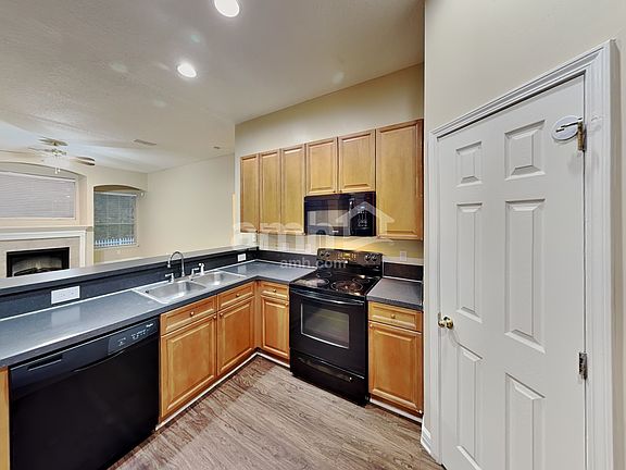 3rd image of 3390 N Victoria Lakes Dr