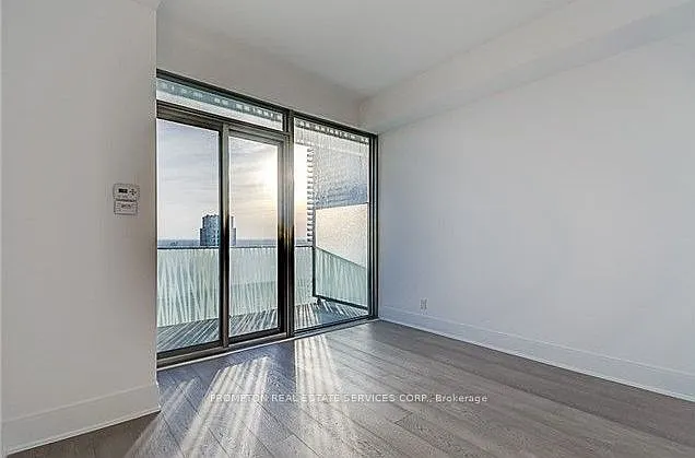 42 Charles St E #4702 — Photo 11