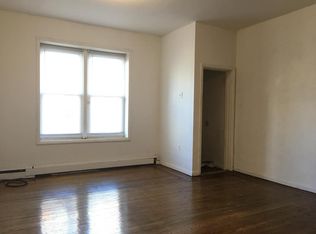 2342 Mountain St, Philadelphia, PA 19145