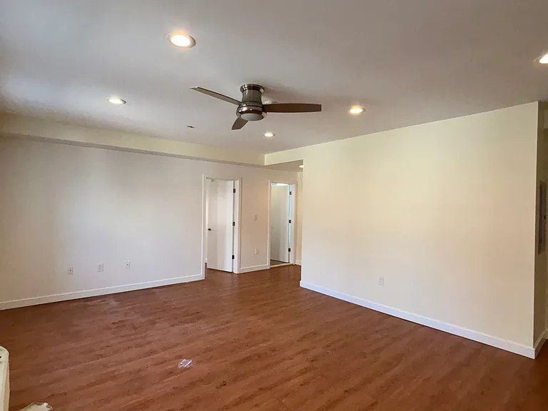 249 S 49th St #209 — Photo 6