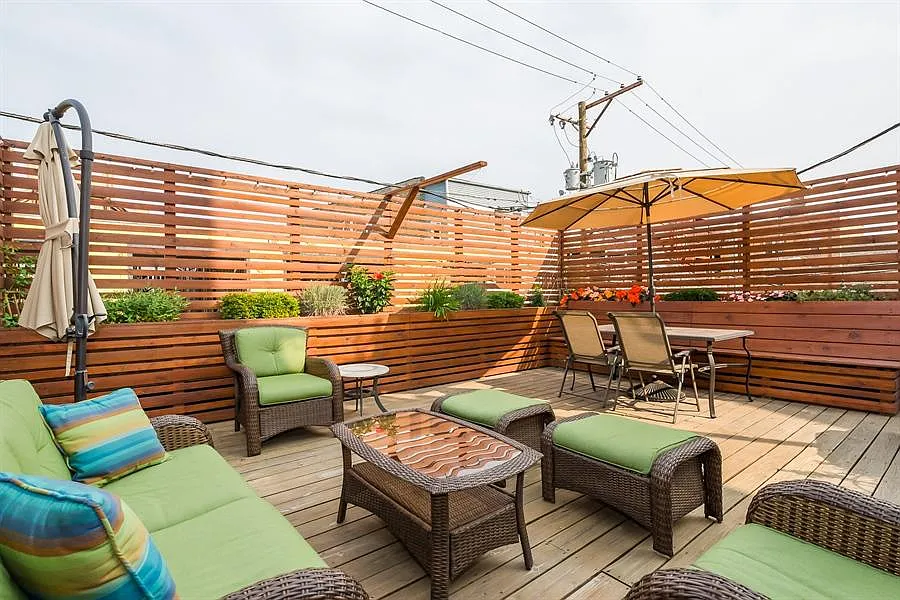 Building Photo - 1061 N Marshfield Ave #1
