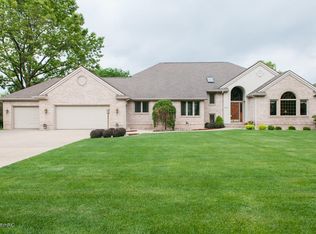 7907 Bent Tree Rd, Kalamazoo, MI 49009