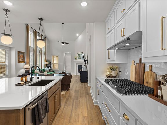 4th image of 2609 Holland Ct