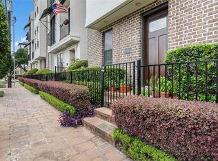 1716 Dart St, Houston, TX 77007