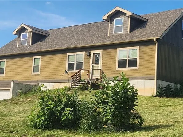 9435 Barkertown Rd, Odessa, MO 64076