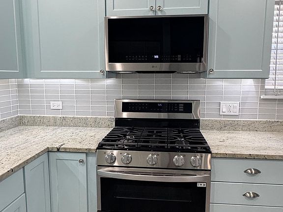 4th image of 1010 Green Meadow Ave