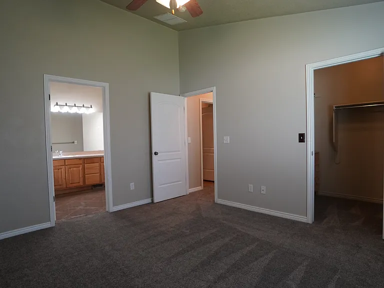 4161 Liberty Ave — Photo 14