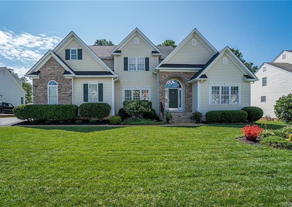 1st image of 14454 Woodleigh Dr