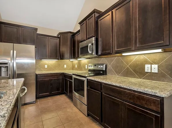 2220 Scott Creek Dr, Little Elm, TX 75068