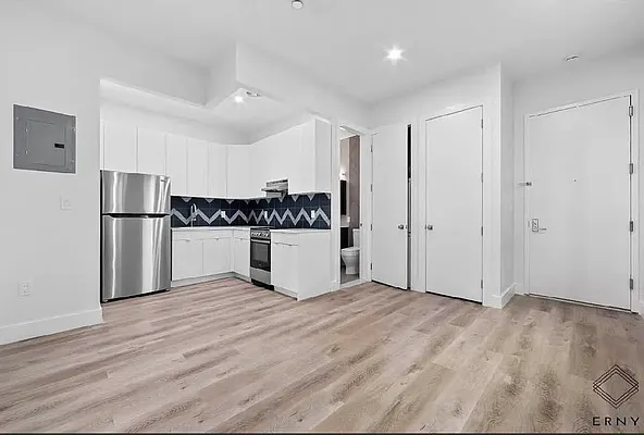 Rented by ERNY LLC | media 5