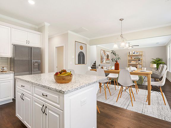 3rd image of 5540 Sweetwater Drive