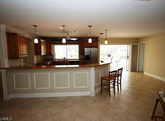 3rd image of 3126 SE 19th Ave