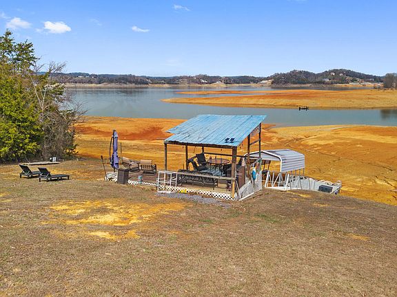 3rd image of 3304 Buck Horn Rd