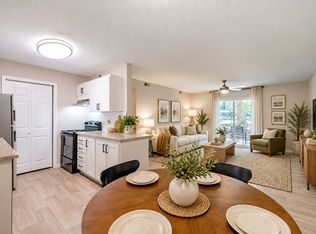 Georgetown Luxury TownHomes and Apartments, Spartanburg, SC 29306
