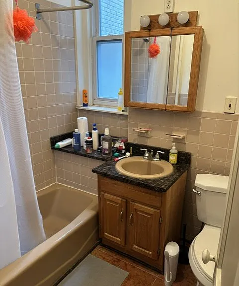 30 Gibbs St #1 — Photo 8