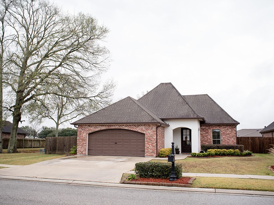 1st image of 309 Brookhaven Dr