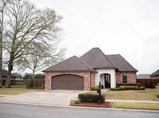 309 Brookhaven Dr, Youngsville, LA 70592