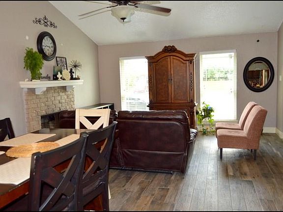 4th image of 4605 Moss Rose Dr
