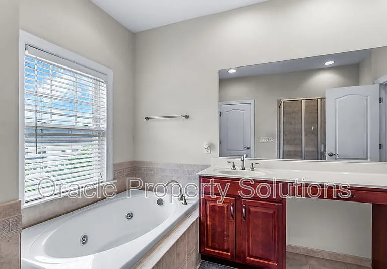 9701 Mossy Bark Ln — Photo 29