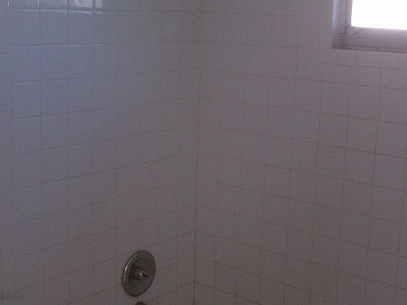 5th image of 1026 NW 8th Ave