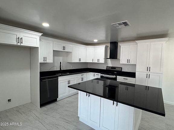 5th image of 7961 W CAMPBELL Avenue