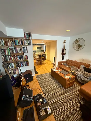 3343 N Hoyne Ave #2 Photo 1
