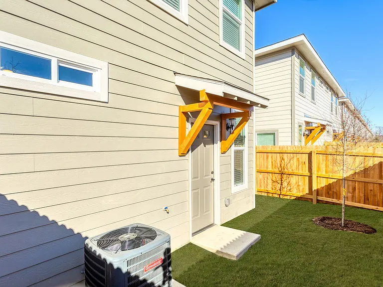 815 Soria Pl #101 — Photo 29